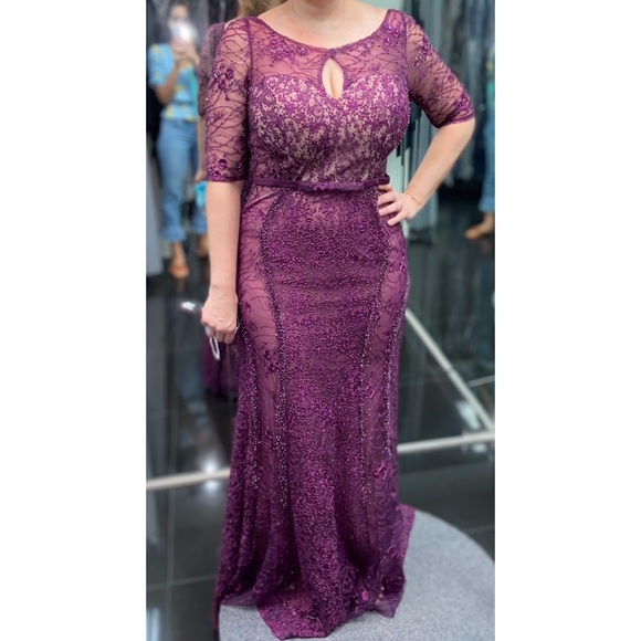 Dress - Picture 2 of 2